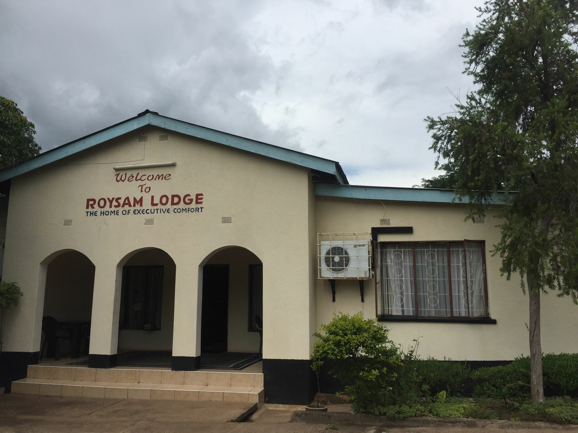 Roysam Lodge Livingstone Bagian luar foto
